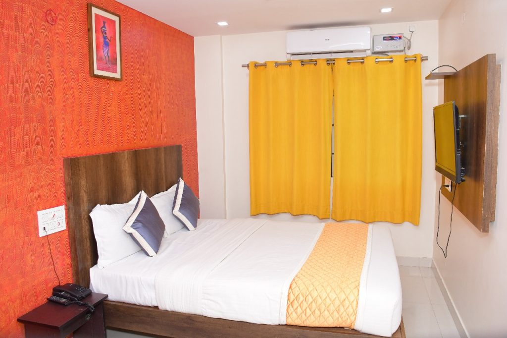 WhatsApp Image 2025-06-13 at 1.08.42 PM (1)